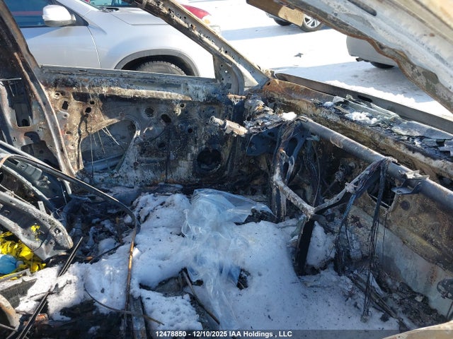 3VWGM7BU1PM049434 Volkswagen JETTA SEL