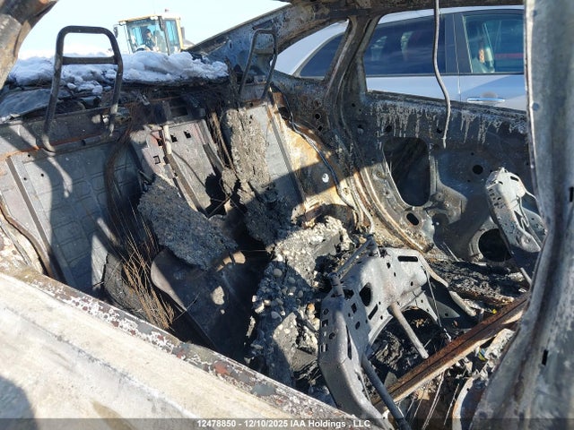 3VWGM7BU1PM049434 Volkswagen JETTA SEL