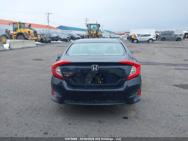 Продажа на аукционе авто 2018 Honda Civic, vin: 2HGFC2F58JH018759, номер лота: 12478868