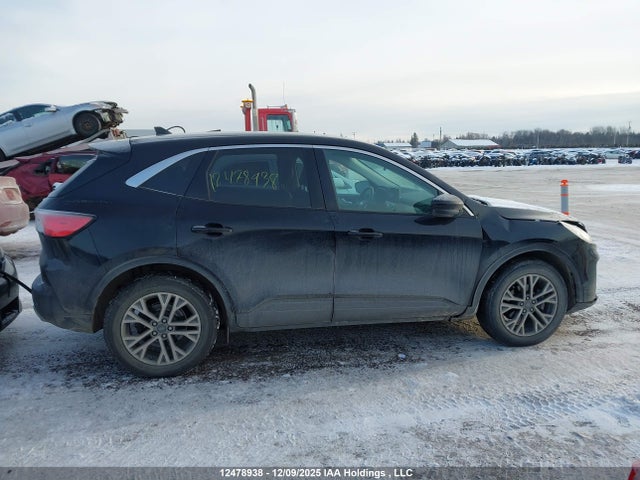 Продажа на аукционе авто 2022 Ford Escape Hybrid, vin: 1FMCU9CZ7NUA76908, номер лота: 12478938