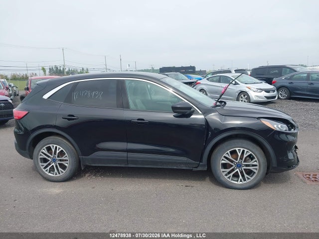 Продажа на аукционе авто 2022 Ford Escape Hybrid, vin: 1FMCU9CZ7NUA76908, номер лота: 12478938