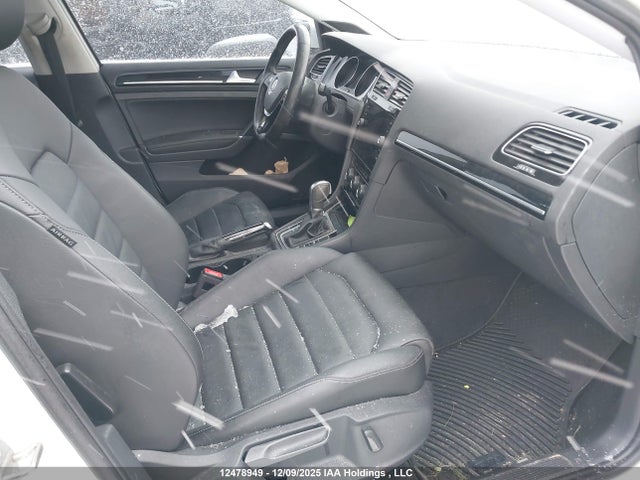 3VWR17AU4KM500058 Volkswagen Golf Sportwagen 1.8 Tsi Execline