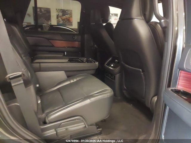 5LMJJ2LG2REL22041 Lincoln Navigator Reserve