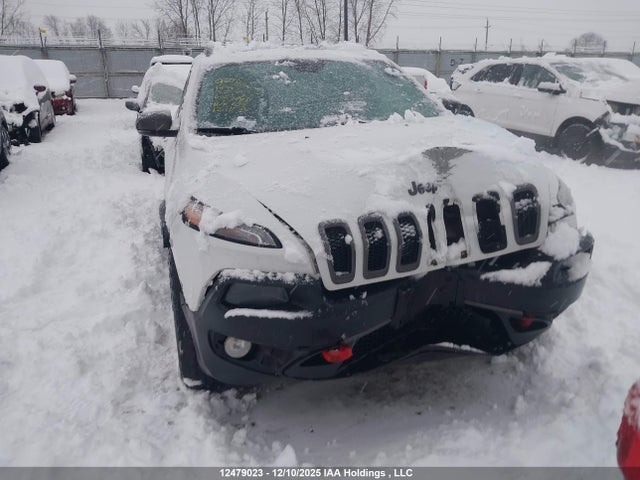 1C4PJMBS1FW571911 Jeep Cherokee Trailhawk