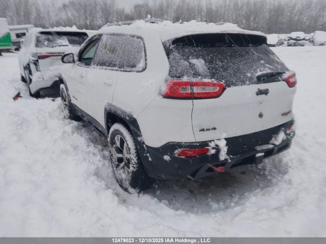 1C4PJMBS1FW571911 Jeep Cherokee Trailhawk