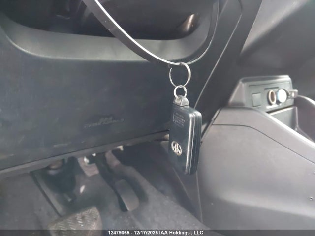 JTDZN3EUXGJ052536 Toyota PRIUS V