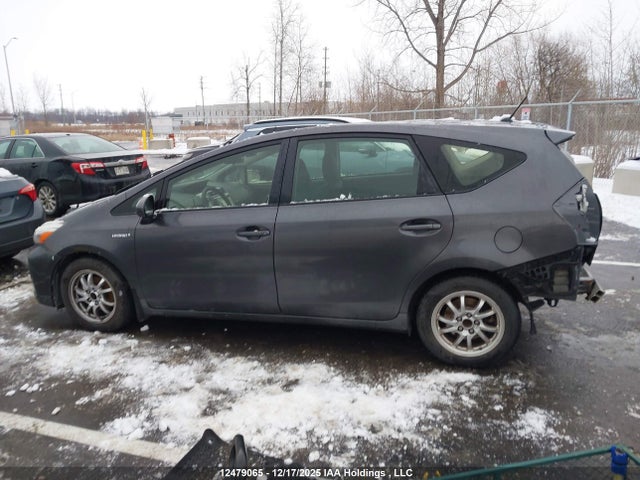 JTDZN3EUXGJ052536 Toyota PRIUS V