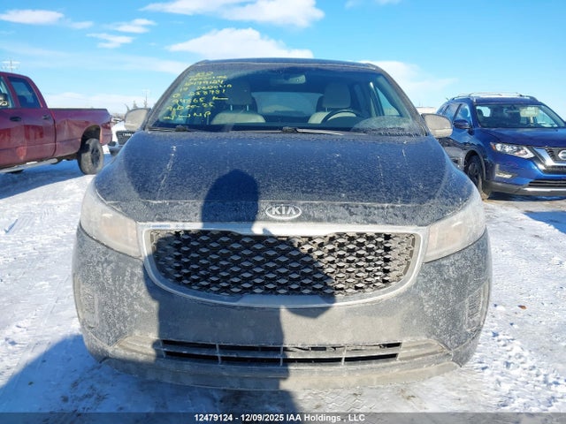 KNDMB5C17H6258781 KIA Sedona