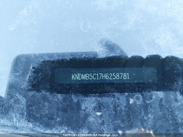 KNDMB5C17H6258781 KIA Sedona