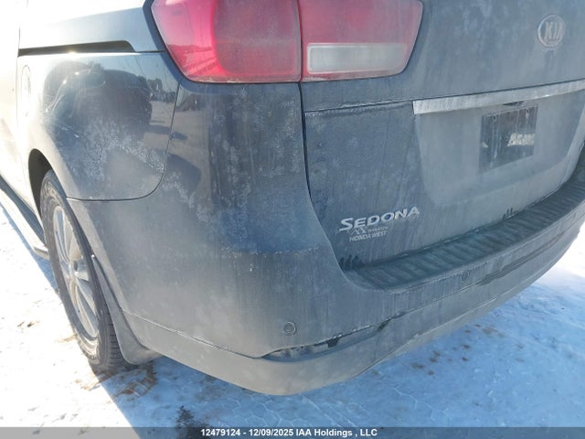 KNDMB5C17H6258781 KIA Sedona