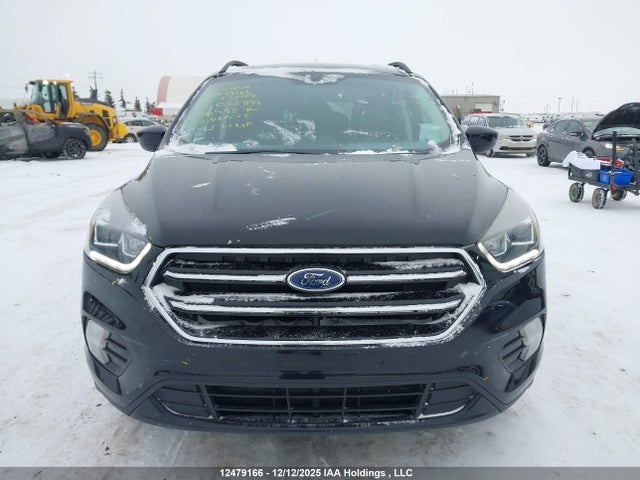 1FMCU9GD7KUB35899 Ford ESCAPE SE