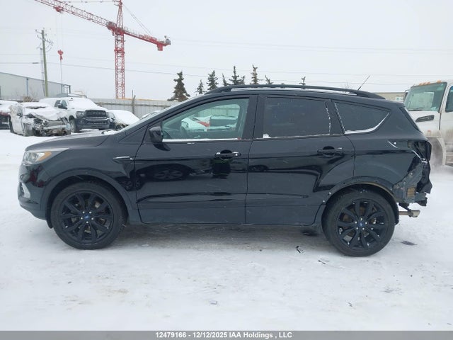 1FMCU9GD7KUB35899 Ford ESCAPE SE