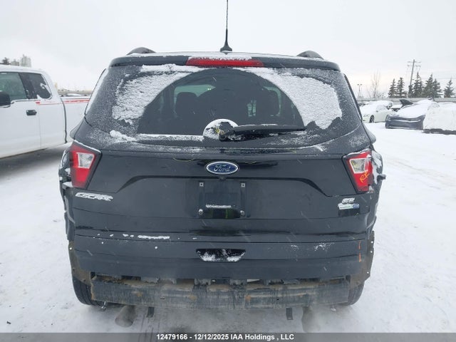 1FMCU9GD7KUB35899 Ford ESCAPE SE