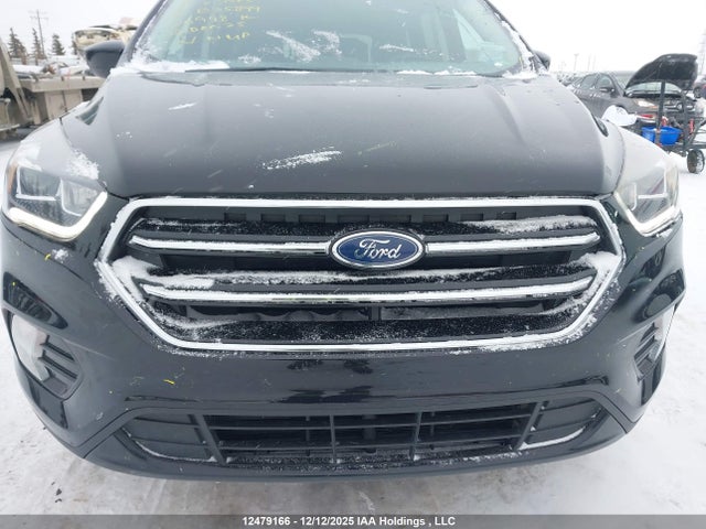 1FMCU9GD7KUB35899 Ford ESCAPE SE