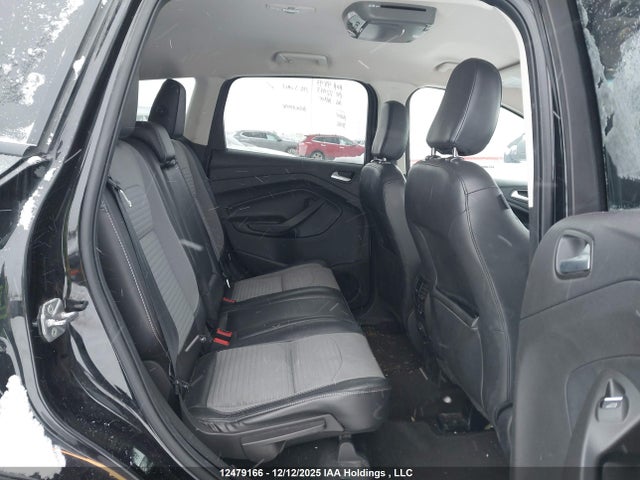 1FMCU9GD7KUB35899 Ford ESCAPE SE