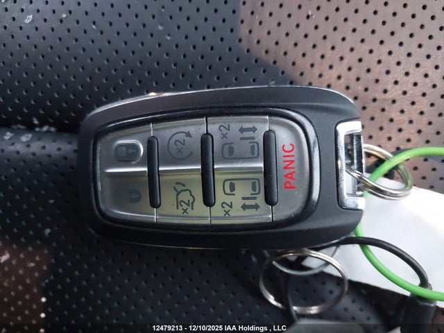 Chrysler Pacifica Limited 2025 2C4RC1GGXSR593415 Image 11