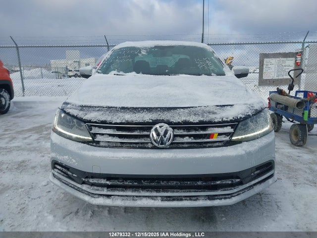 3VWDB7AJ1HM385022 Volkswagen JETTA SE
