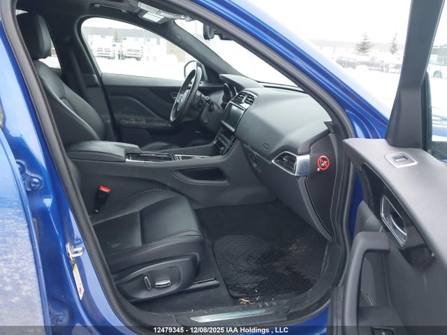 SADCJ2FX0KA361093 Jaguar F-pace Premium