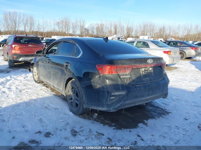 3KPF54AD9ME401077 KIA FORTE EX