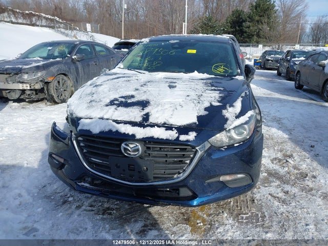 3MZBN1V72JM252687 Mazda 3 Gs