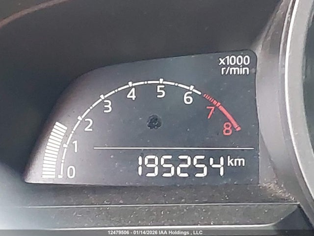 3MZBN1V72JM252687 Mazda 3 Gs