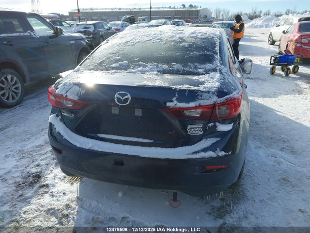 3MZBN1V72JM252687 Mazda 3 Gs