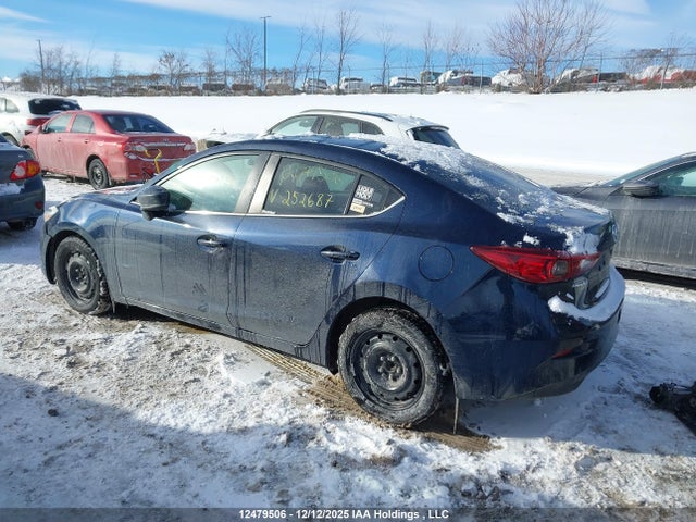3MZBN1V72JM252687 Mazda 3 Gs