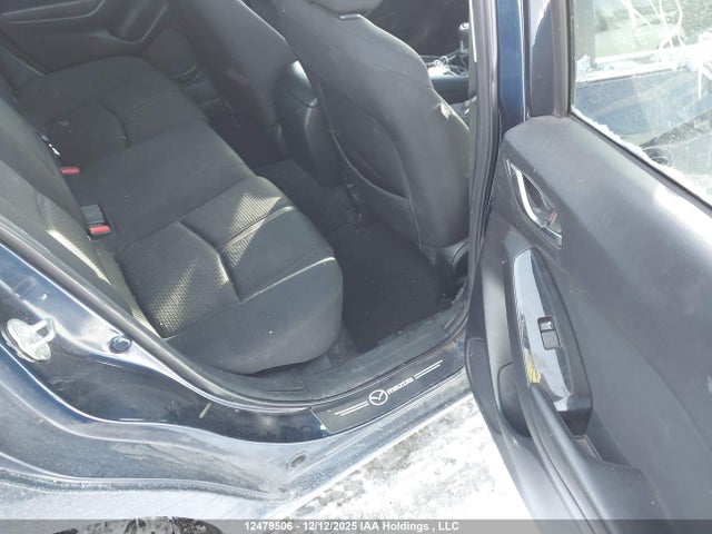 3MZBN1V72JM252687 Mazda 3 Gs