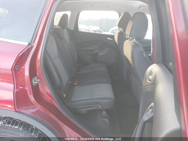 1FMCU9GDXHUE99906 Ford ESCAPE SE