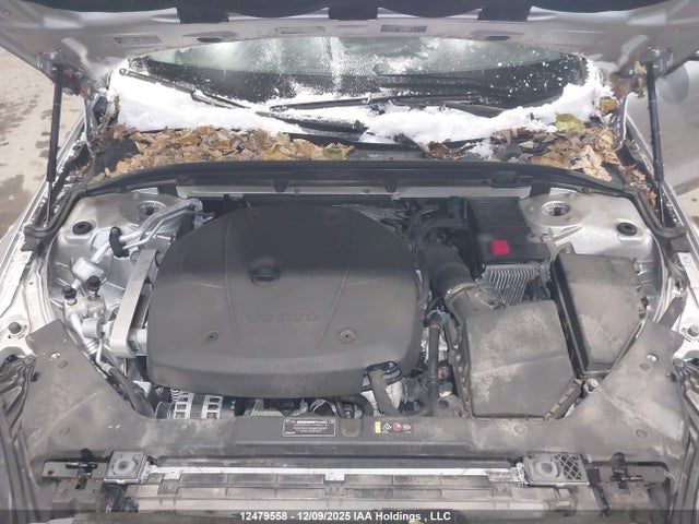 YV4102WK9K1004969 Volvo V60 Cross Country T5 Momentum