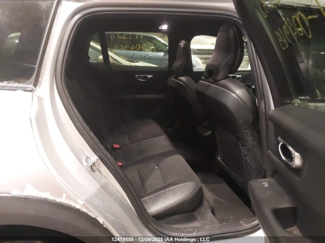 YV4102WK9K1004969 Volvo V60 Cross Country T5 Momentum