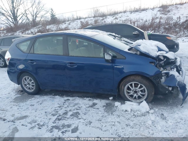 Продаж на аукціоні авто 2013 Toyota Prius V Two, vin: JTDZN3EU3D3215673, номер лоту: 12479610