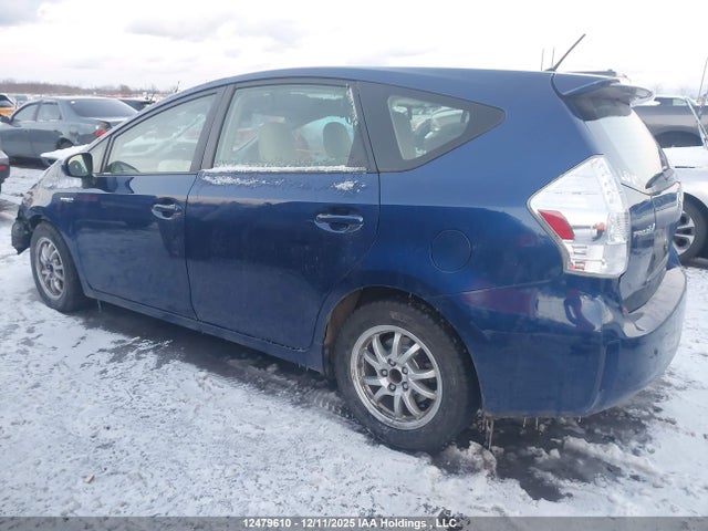Продаж на аукціоні авто 2013 Toyota Prius V Two, vin: JTDZN3EU3D3215673, номер лоту: 12479610