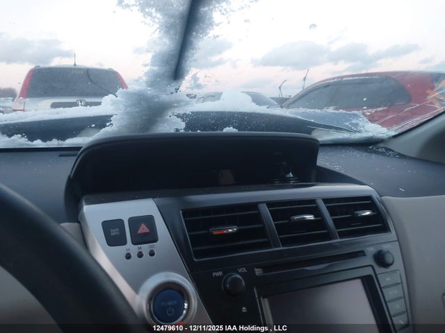 Продаж на аукціоні авто 2013 Toyota Prius V Two, vin: JTDZN3EU3D3215673, номер лоту: 12479610