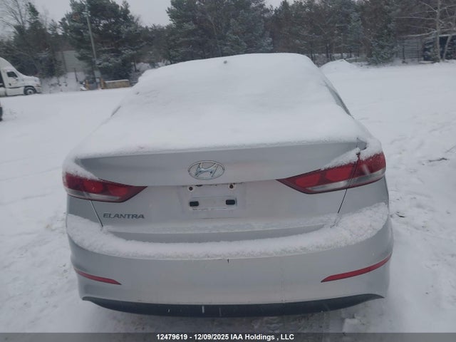 KMHD84LF8JU524276 Hyundai Elantra Gl Se