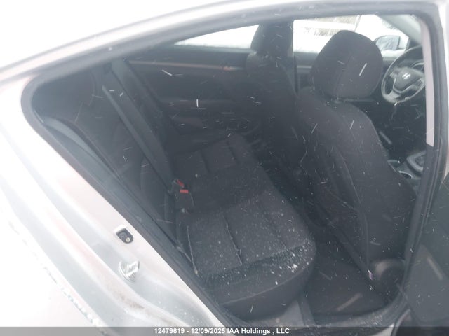 KMHD84LF8JU524276 Hyundai Elantra Gl Se