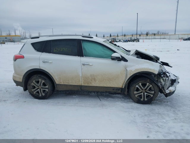 Продаж на аукціоні авто 2017 Toyota Rav4 Le, vin: 2T3BFREV7HW621694, номер лоту: 12479631