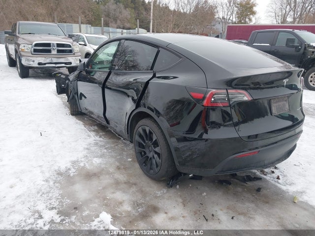 7SAYGDEE8NF571497 Tesla Model Y Long Range