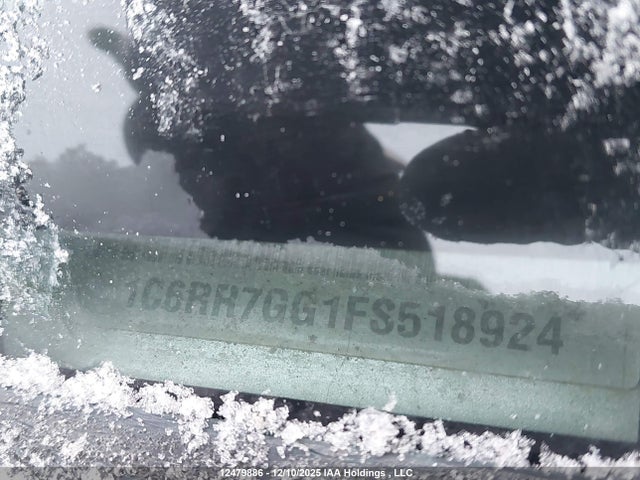 1C6RR7GG1FS518924 RAM 1500 Slt