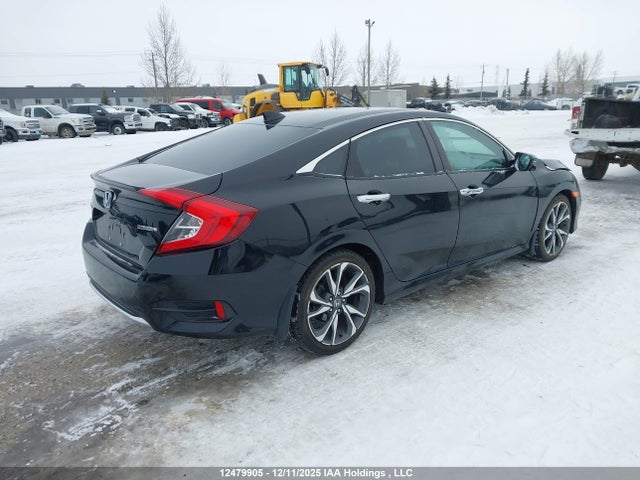 2HGFC1F92KH106799 Honda Civic Touring