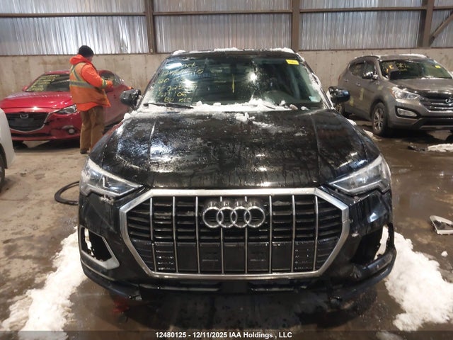 WA1AECF33L1025010 Audi Q3