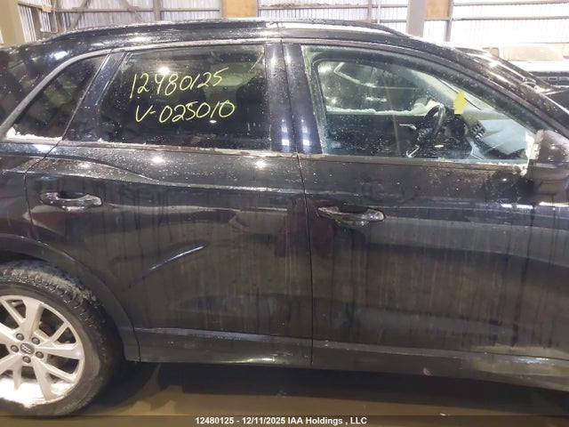 WA1AECF33L1025010 Audi Q3
