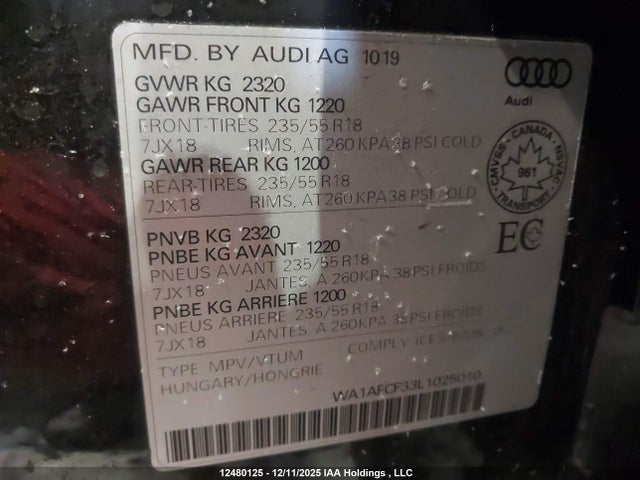WA1AECF33L1025010 Audi Q3