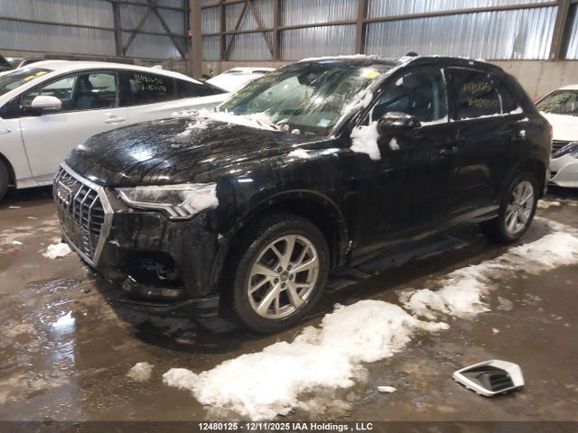 WA1AECF33L1025010 Audi Q3