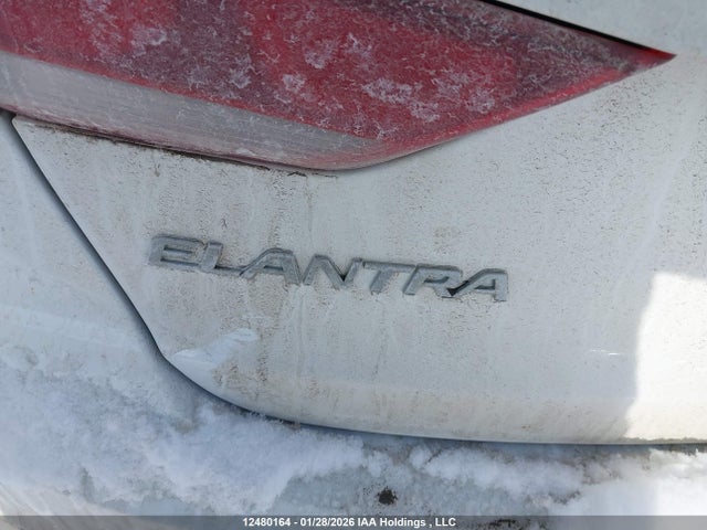 KMHD84LF9HU307667 Hyundai ELANTRA GL