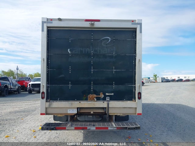 1FDXE4FS2KDC47320 Ford Econoline E450 Super Duty Cutaway Van
