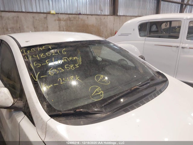 5NPDH4AE0FH639583 Hyundai Elantra