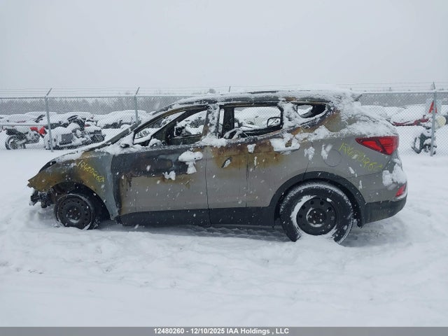 5XYZUDLB7HG405214 Hyundai Santa Fe Sport 2.4 Luxury