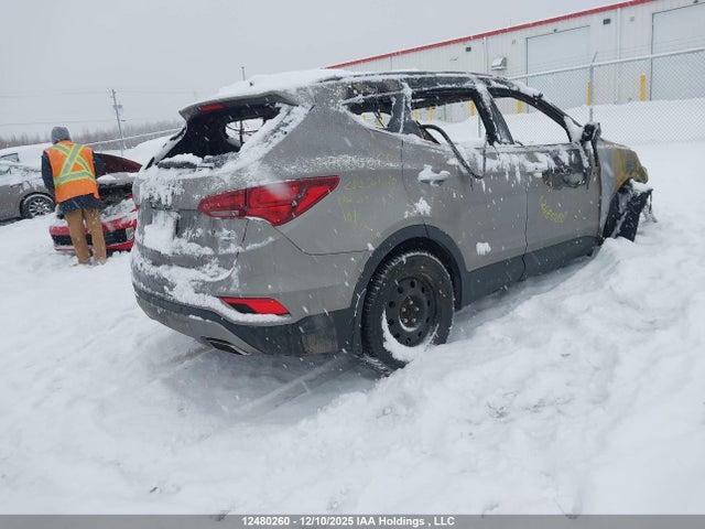 5XYZUDLB7HG405214 Hyundai Santa Fe Sport 2.4 Luxury