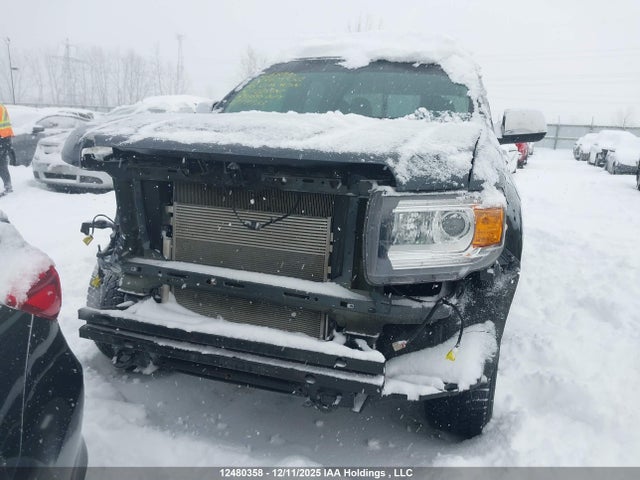 1GTG6DEN8J1122979 GMC CANYON SLT